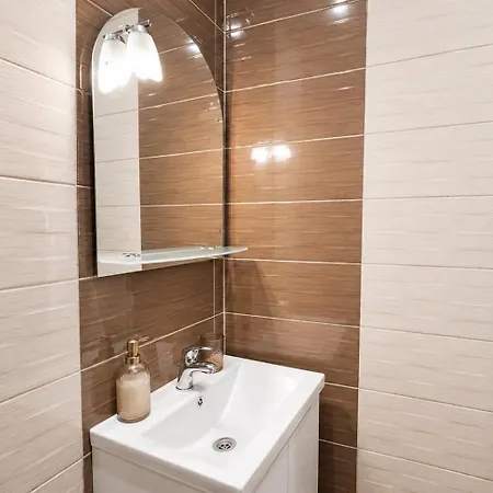 Cozy & Elegant Апартамент *